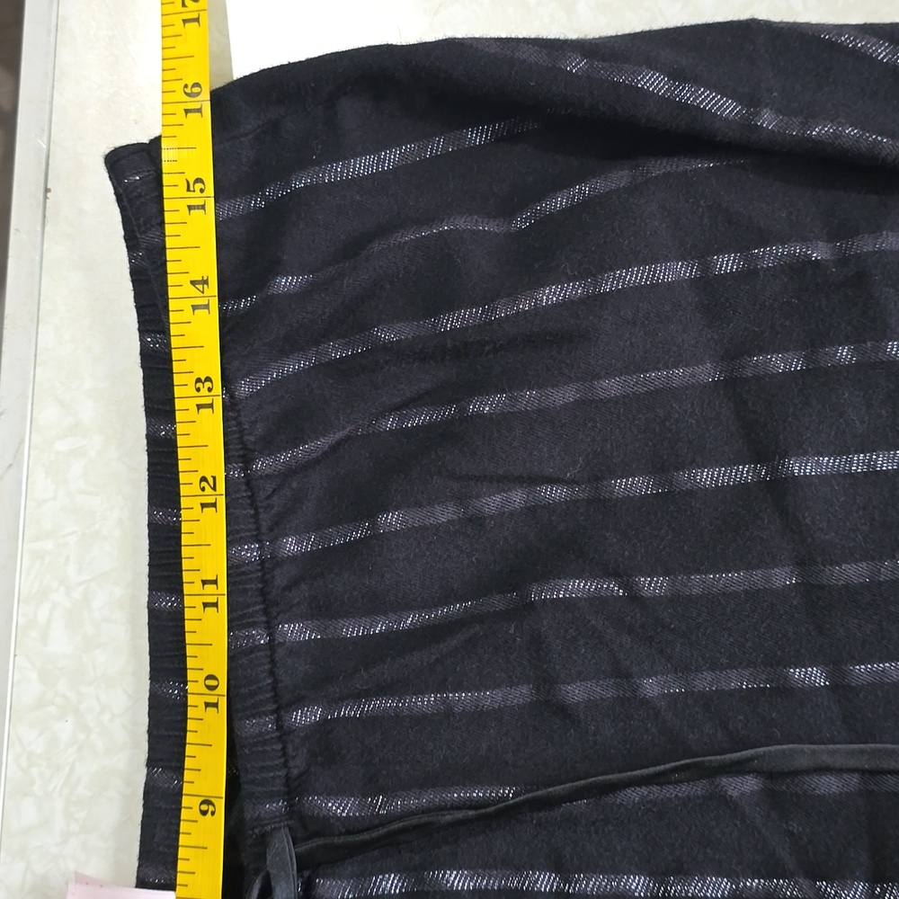 Victoria Secret Black Shimmer Striped Pajamas Medium - Picture 15 of 16